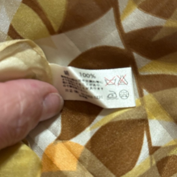 Pierre Cardin 100% Silk Yellow and Brown Leaf Scarf - Picture 3 of 6